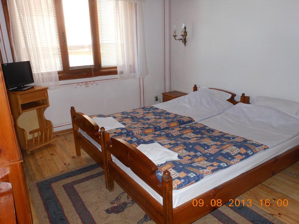 Family Hotel Kalina Koprivshtitsa Ruang foto